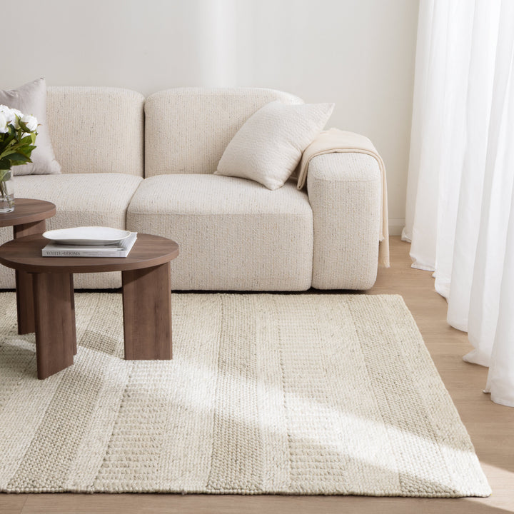 Privilege 002 Wool Rug Ivory