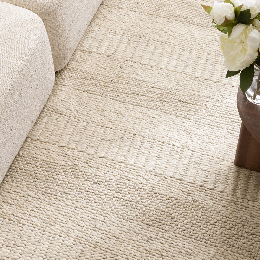Privilege 002 Wool Rug Ivory