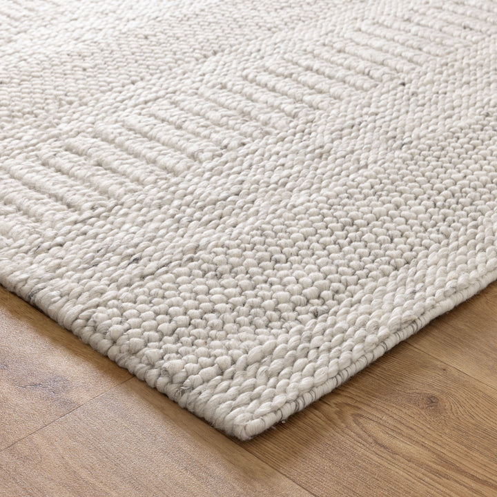 Privilege 002 Wool Rug Ivory