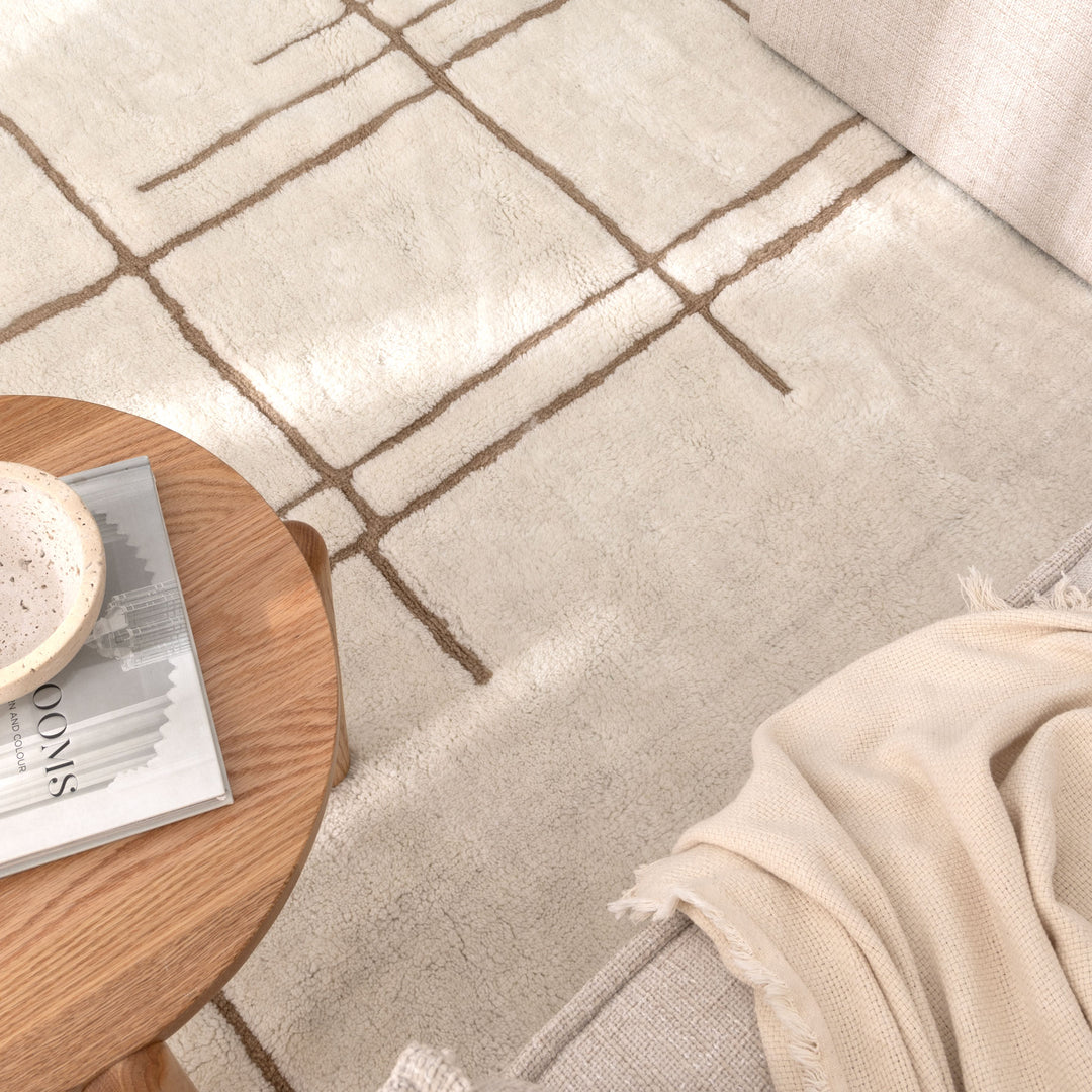 Highlands Abstract Beige Lines Washable Wool Rug - New Arrival