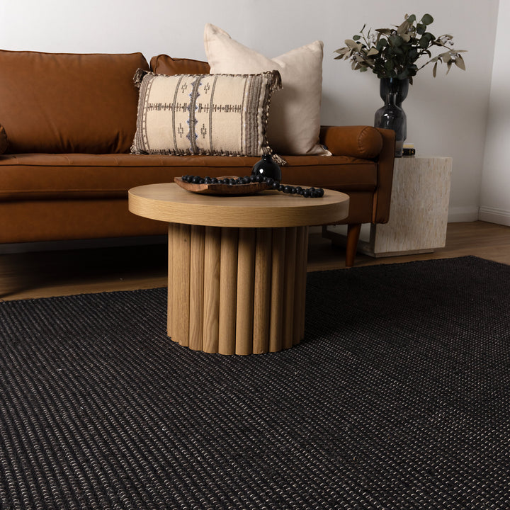 NATURA BLACK WOOL RUG