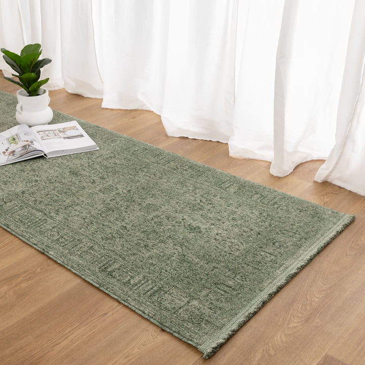 Heritage Distressed Border Green Runner- H107: (Different Tassel)