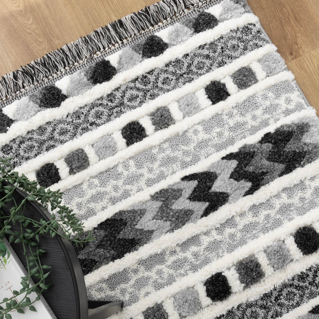 Kaza Tribal Carved Cream Anthracite Rug - 9025A GREY