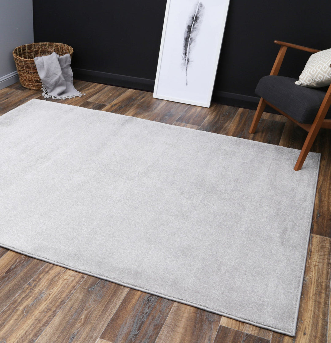 Silver Plush Rug Montana Silver Plush Rug - 4424 SILVER – Brand Ventures Pty Ltd