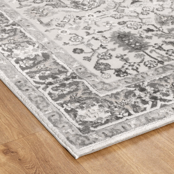 Sierra Oriental Border Grey Rug - New Arrival