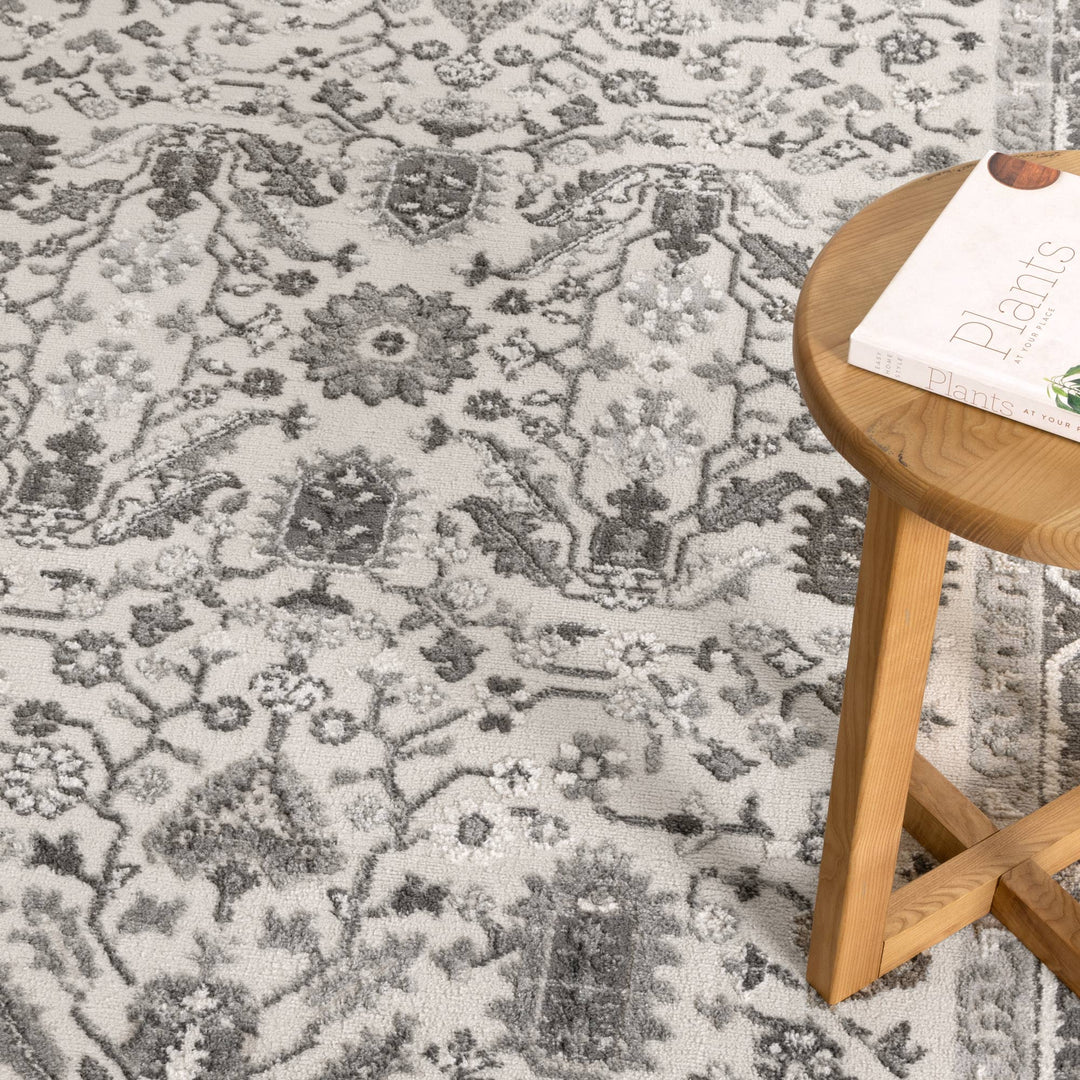 Sierra Oriental Border Grey Rug - New Arrival