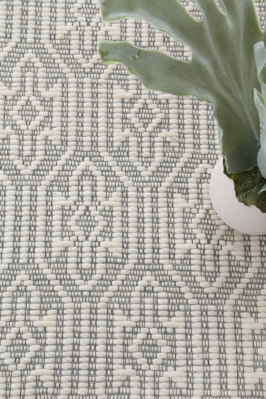 Copacabana Geometric Light Grey Wool Rug - 01LGRE – Brand Ventures Pty Ltd