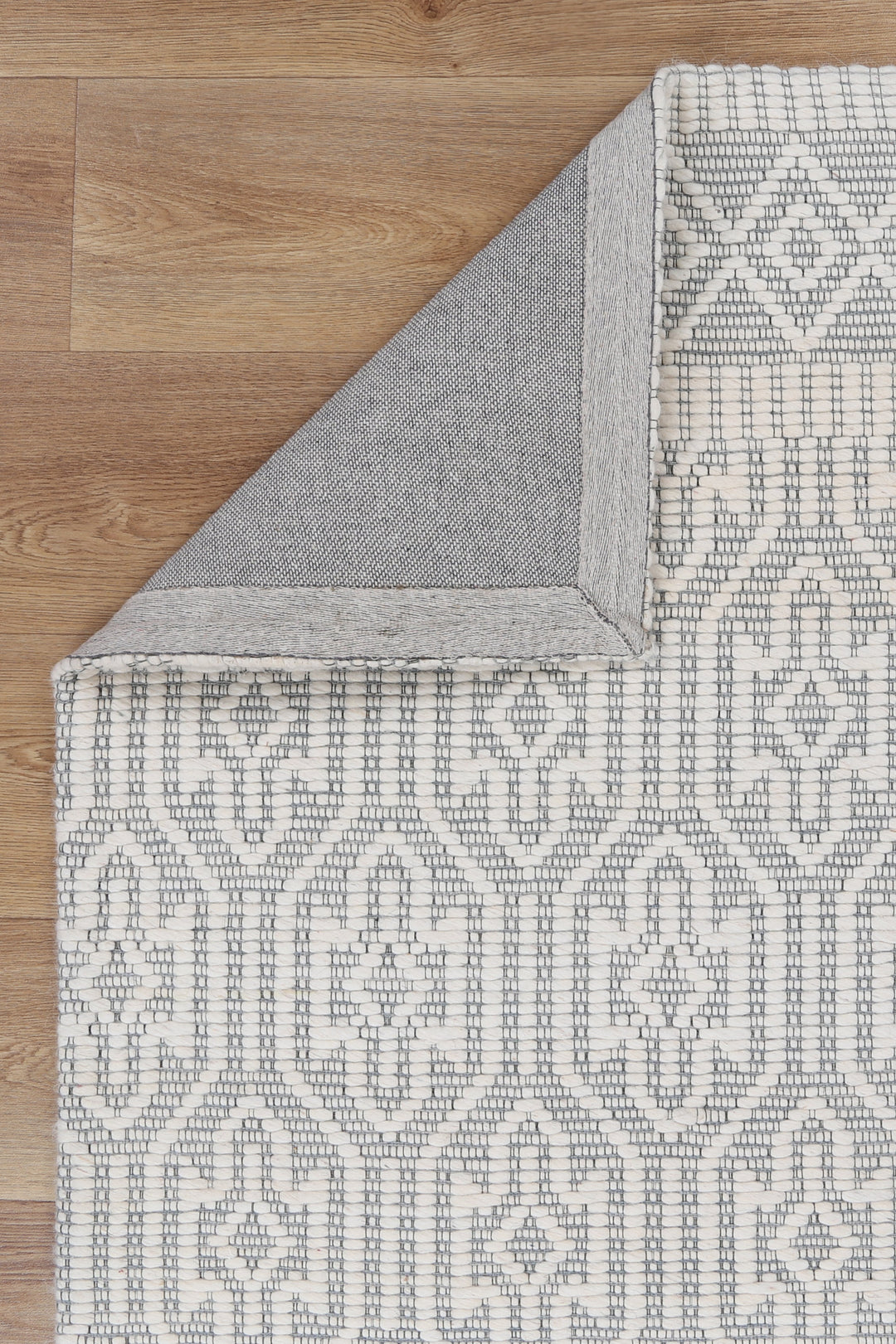 Copacabana Geometric Light Grey Wool Rug - 01LGRE – Brand Ventures Pty Ltd