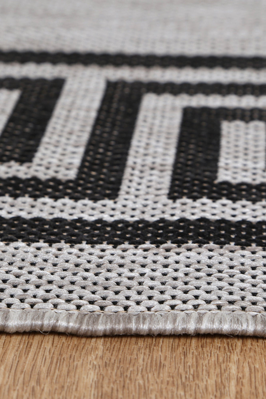 DUSK D02 L.GREY BLACK (01002D)