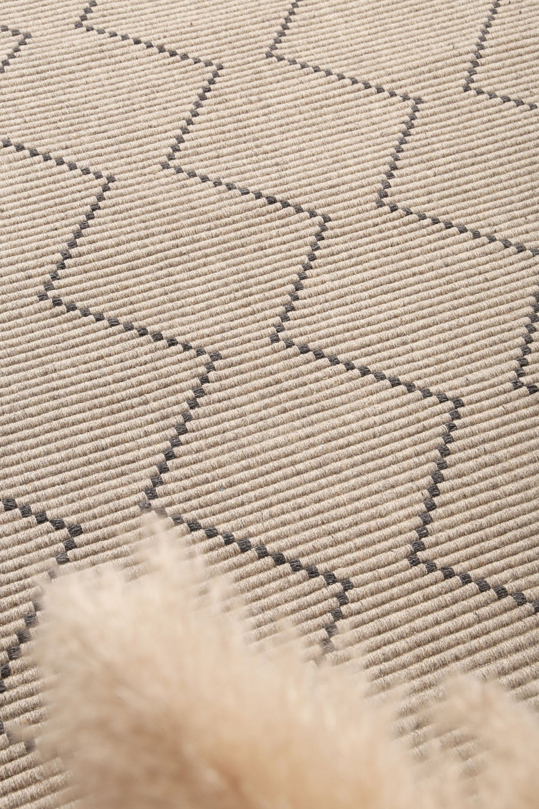 Goa Zig-Zag Wool Blend Ash Rug - D2ASH