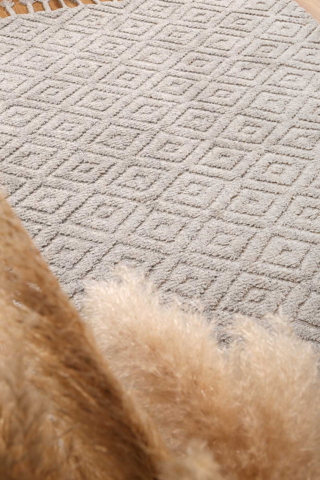 Goa Diamond Wool Blend Grey Rug - D4GRE