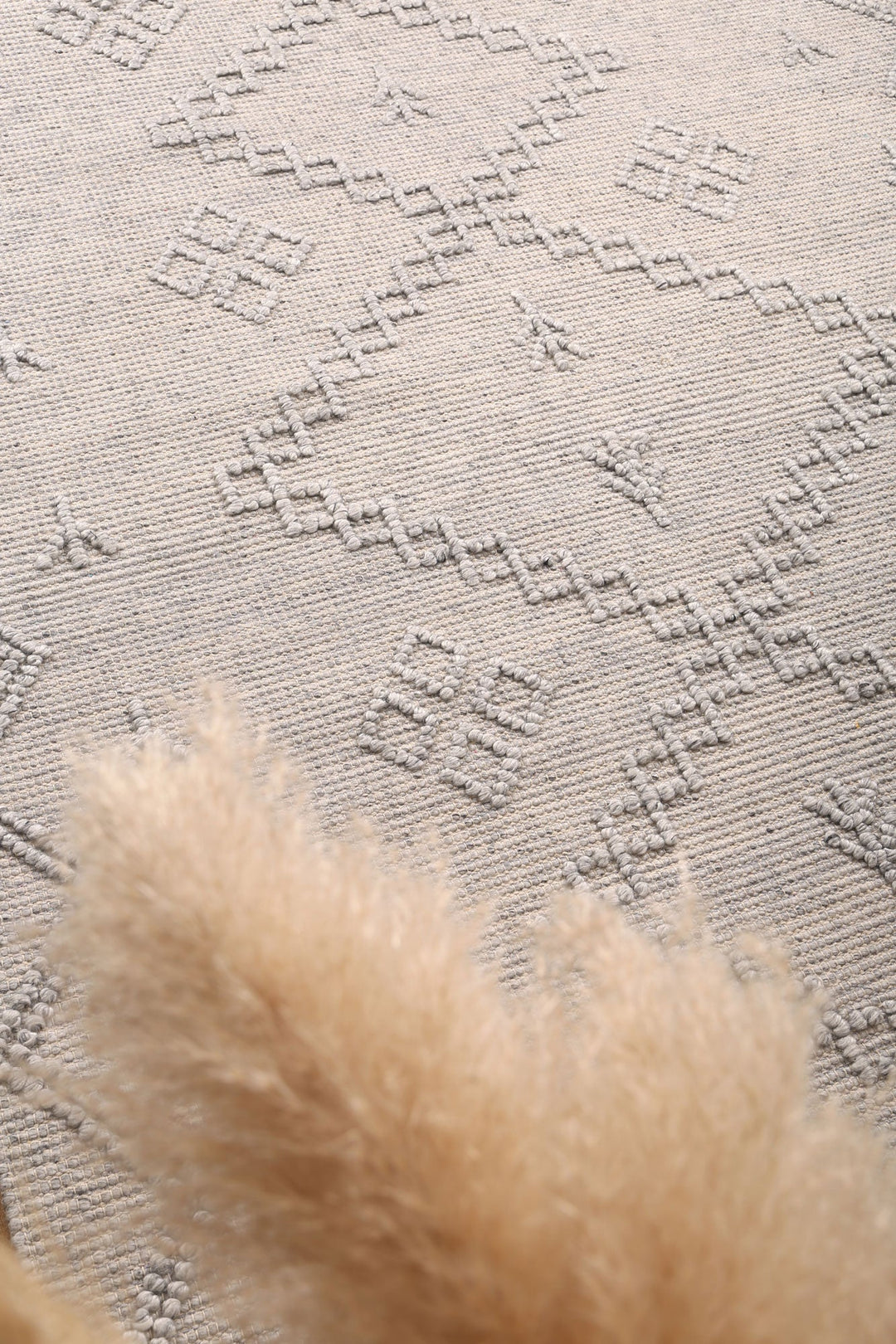 Goa Aztec Wool Blend Grey Rug -  (No Tassel) - D5GRE