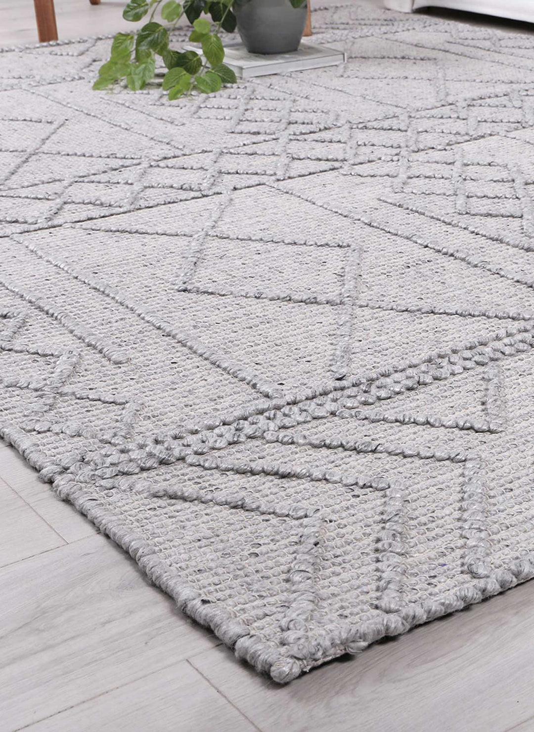 Himalaya Diamond Tribal Grey Wool Rug - 200 GREY