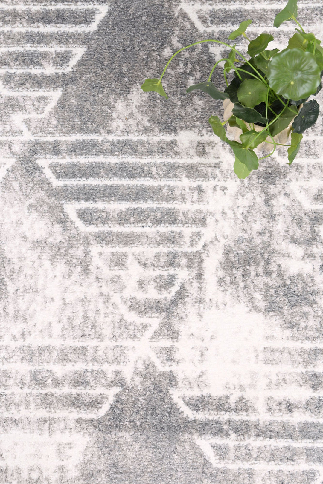 Kimberley Matrix Geometric Silver Rug - 4SILV