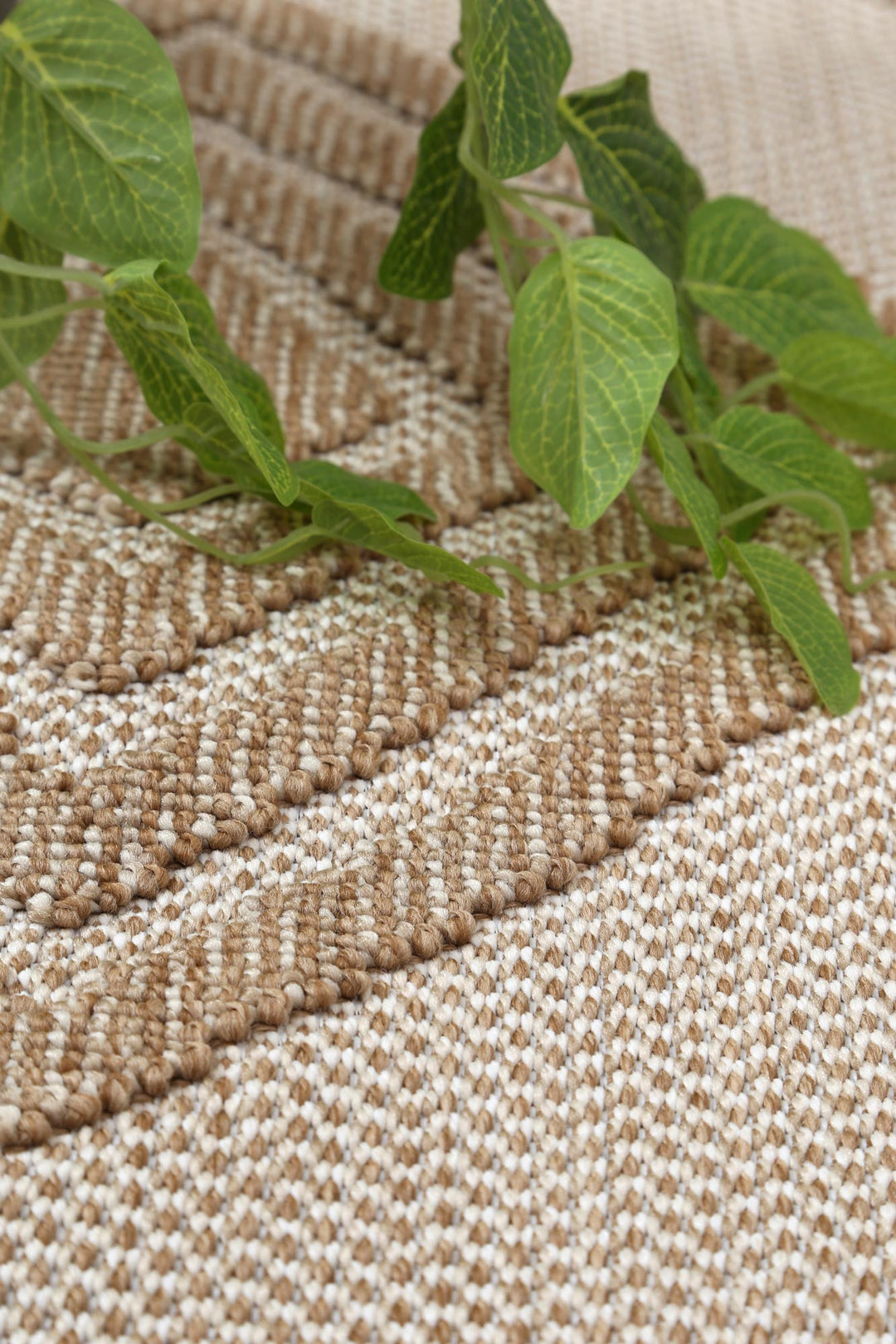 Maldives Modern Indoor/Outdoor Beige Rug