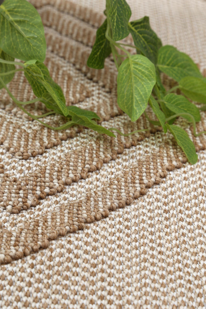 Maldives Modern Indoor/Outdoor Beige Rug