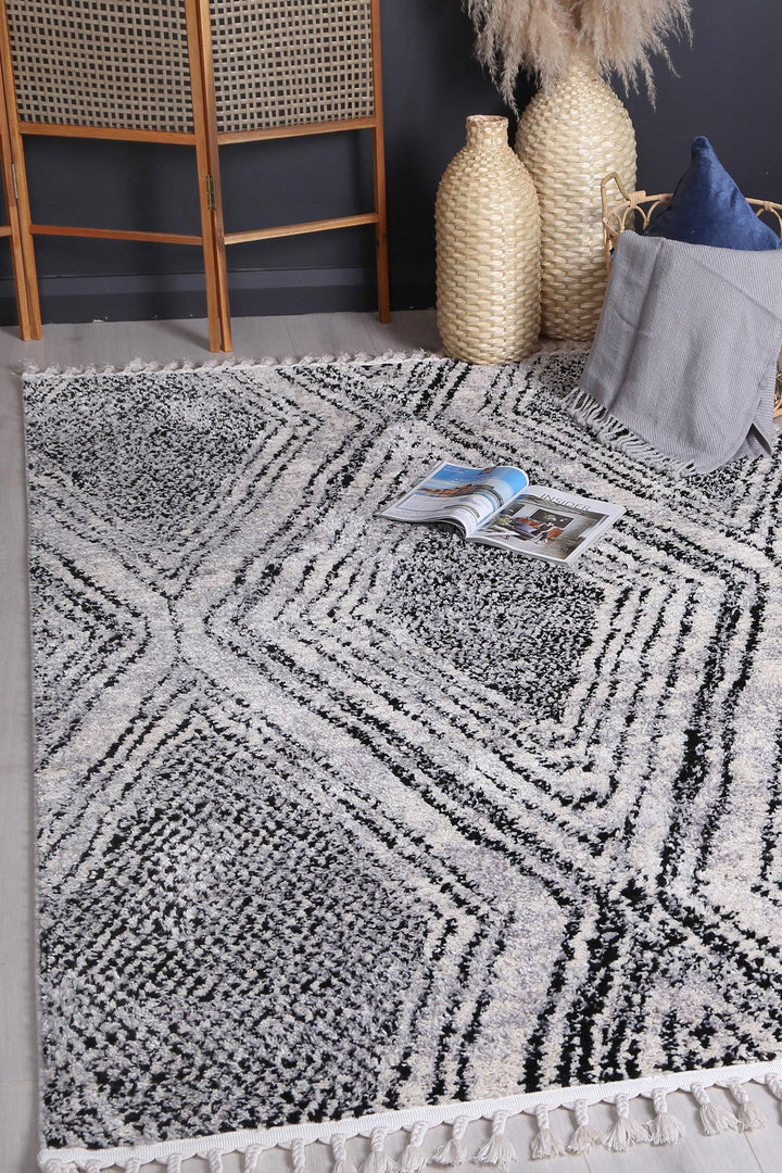 Mansour Harlequin Black & White Geometric Rug - 6BWHI