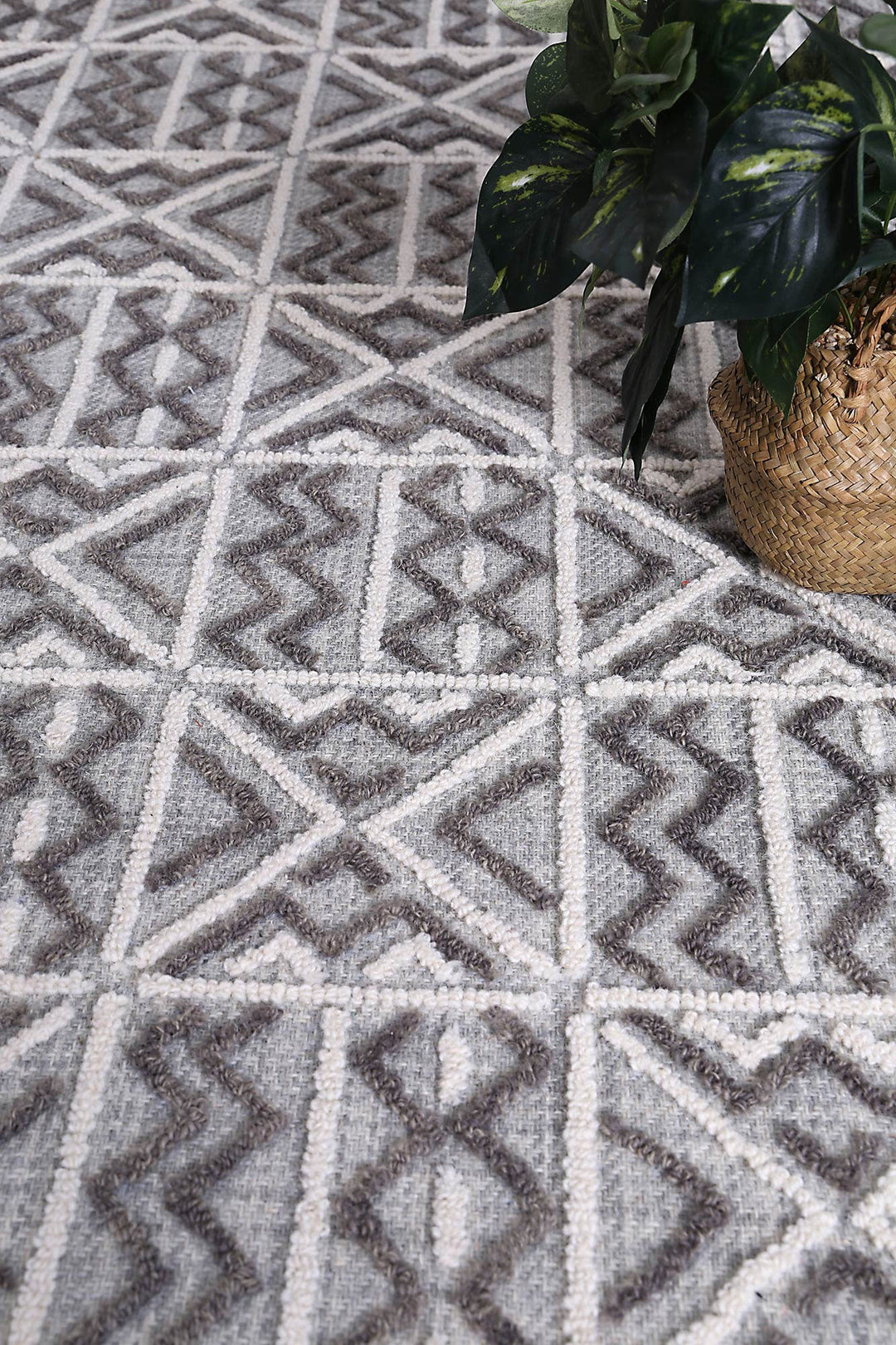 Marbella Cordoba Grey Contemporary Rug - 60235LGRY