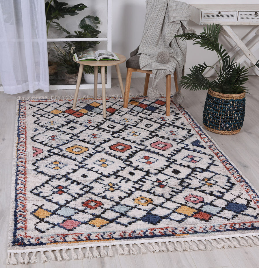 Moda Pattie Multi Tribal Rug - Z058WHIT