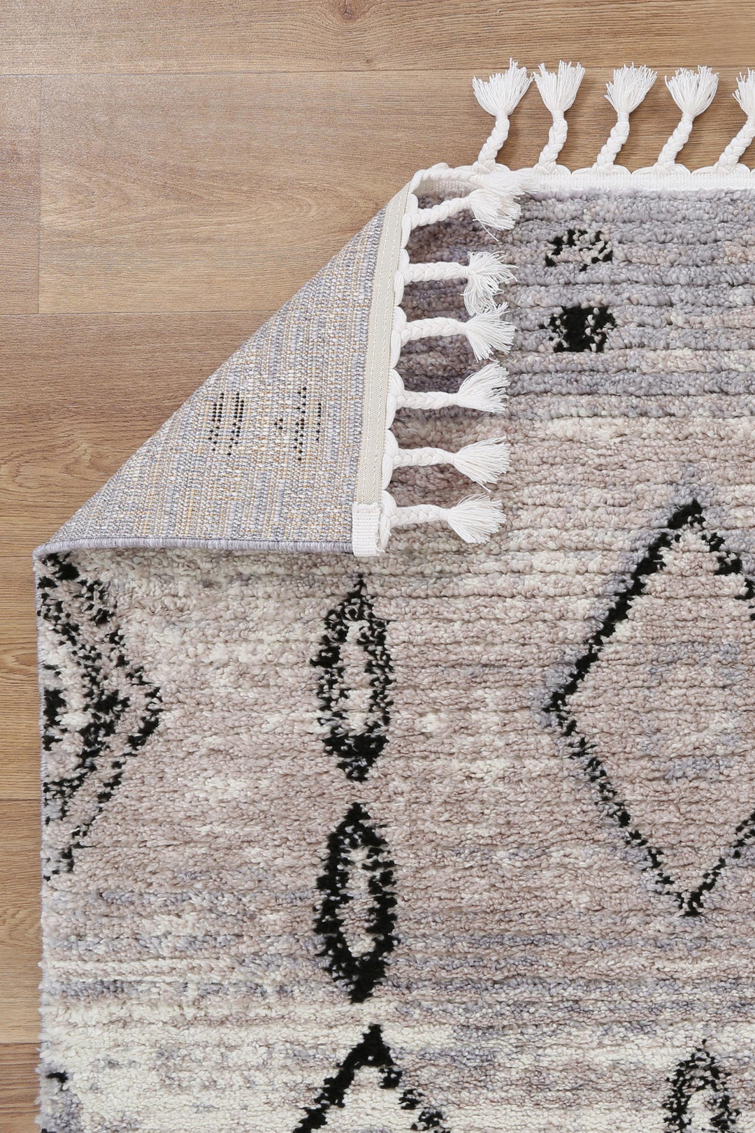 Morocco Tribal Diamond Ash Rug - MORO10