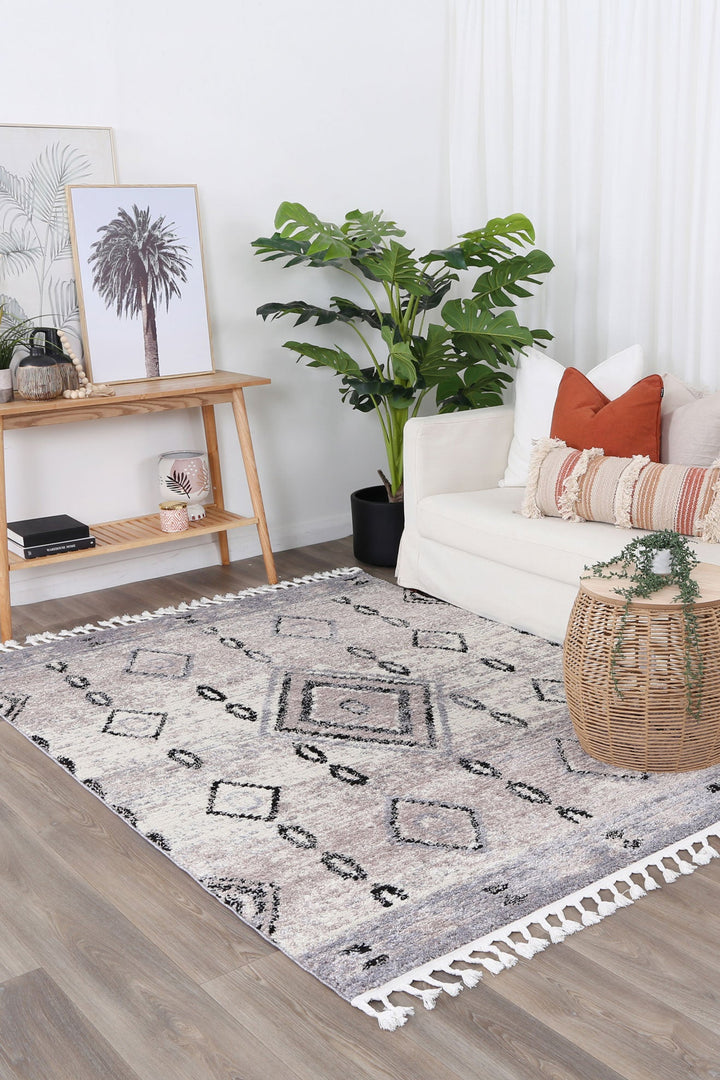 Morocco Tribal Diamond Ash Rug - MORO10