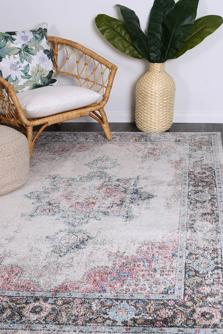 Salsa Brentwood Transitional Cream Rug - 20295 060