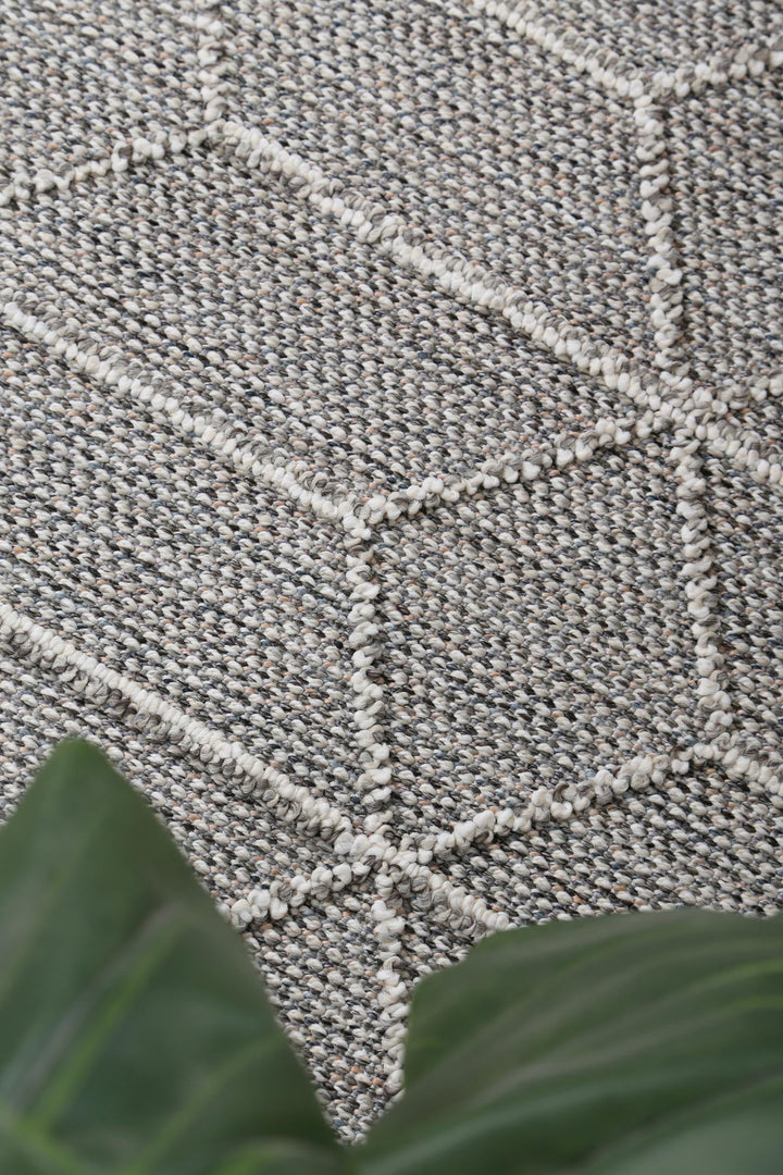 Vanuatu Totori Ash Geometric Flatweave Rug - 01