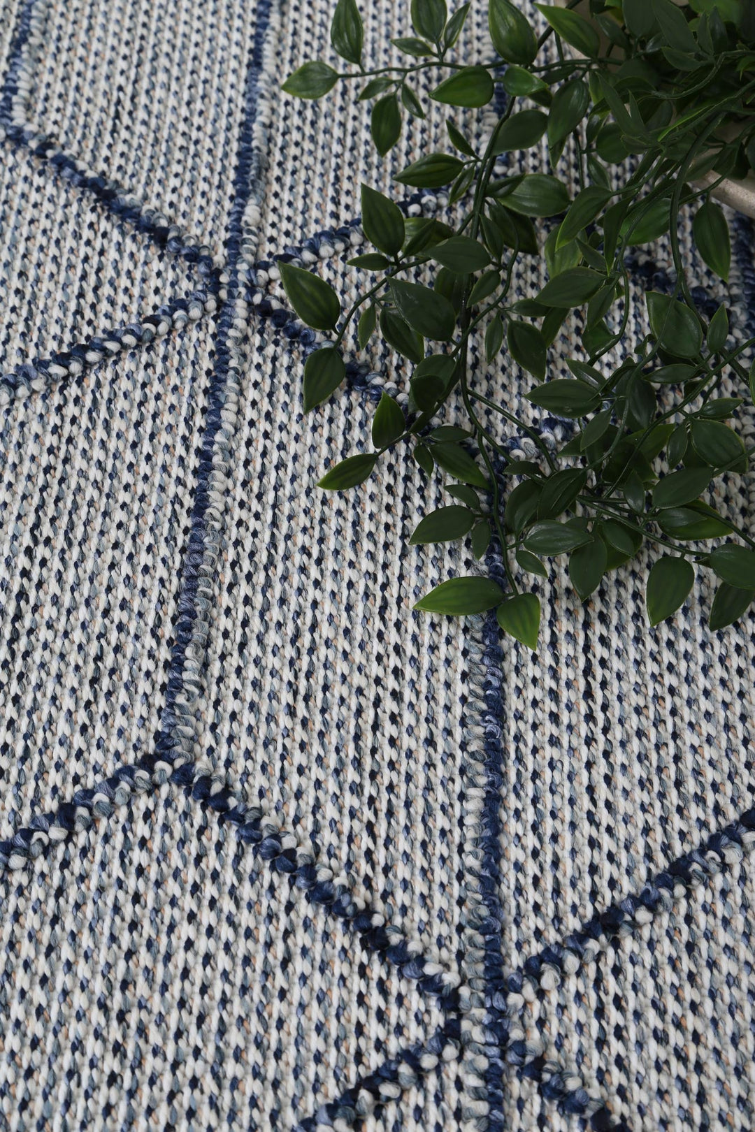 Vanuatu Greenslade Charcoal Geometric Flatweave Rug - 03